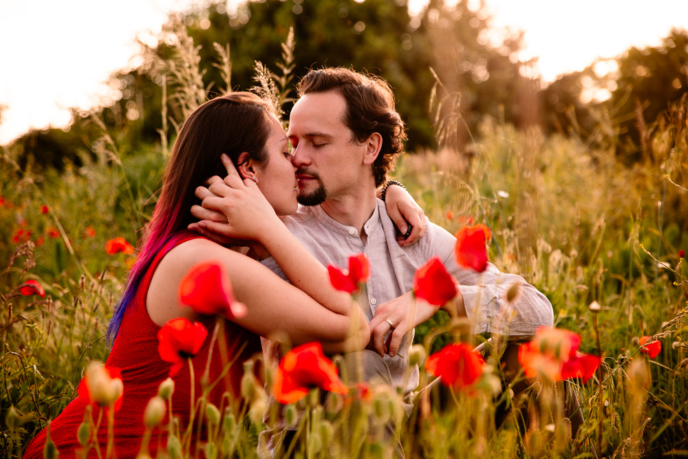 love couple photographe Nantes lifestyle coquelicots