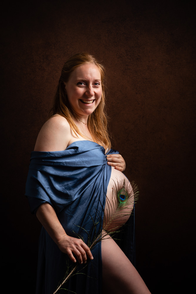 séance photo maternité au studio Nantes grossesse